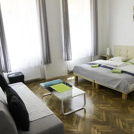 Hostel Dream Hostel&apartments *